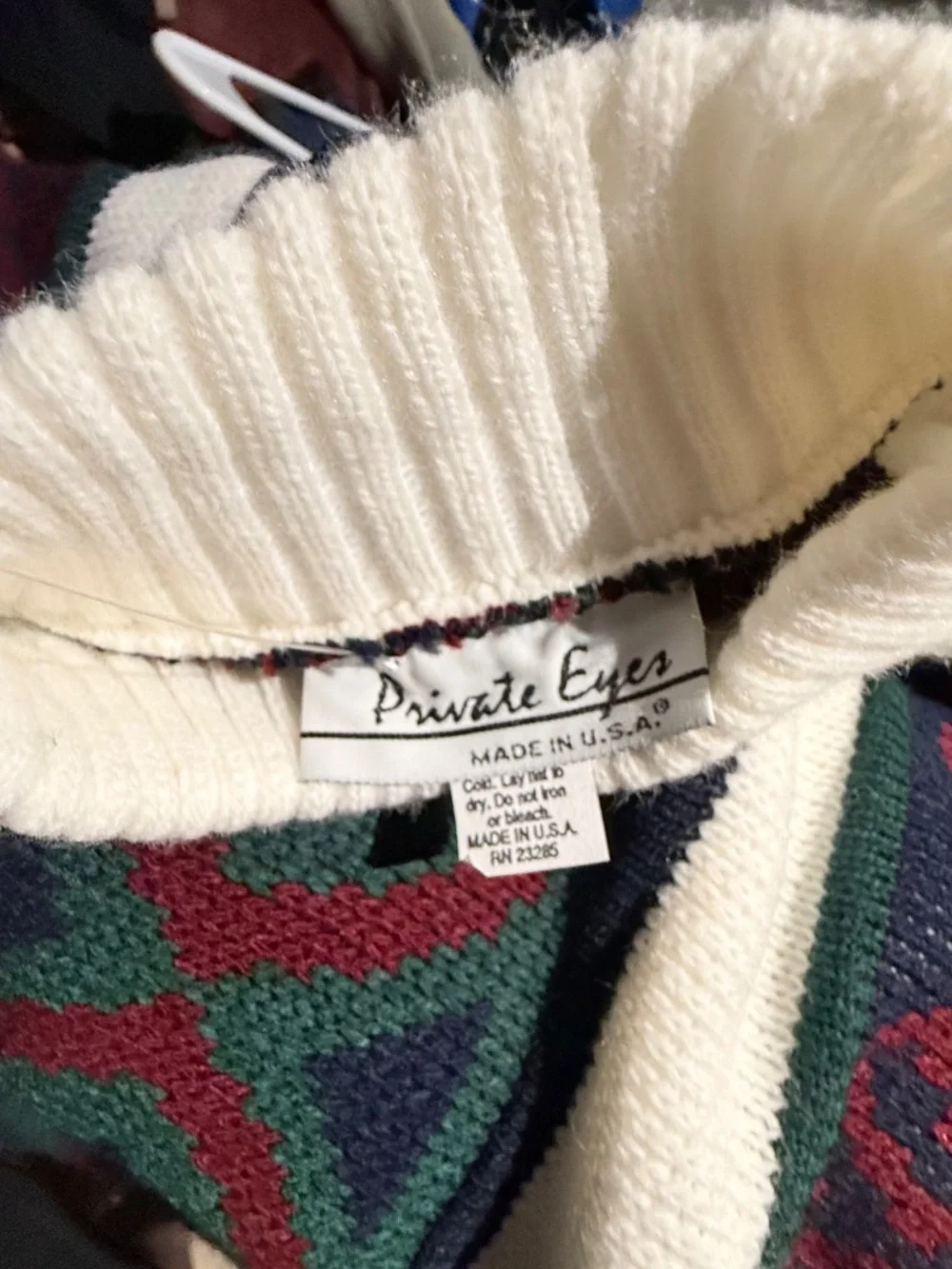 Vintage 90's Private Eyes Knit Sweater White Size medium Made in USA 100% Acrlic